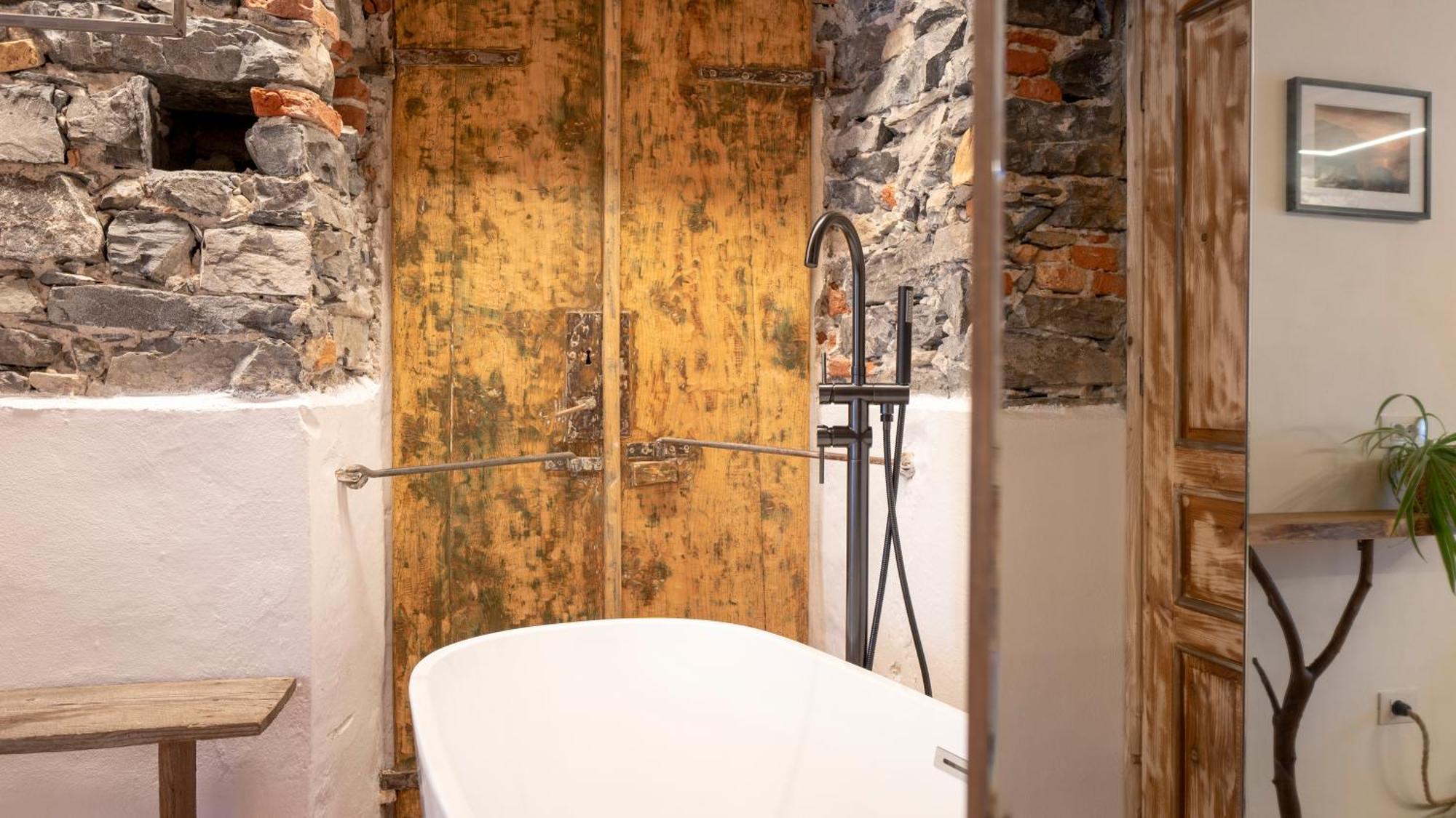 Salice Divino Hotel Lezzeno Værelse billede